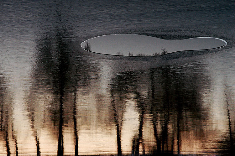 미르_윤기룡_마음의 흔적_rs750.jpg