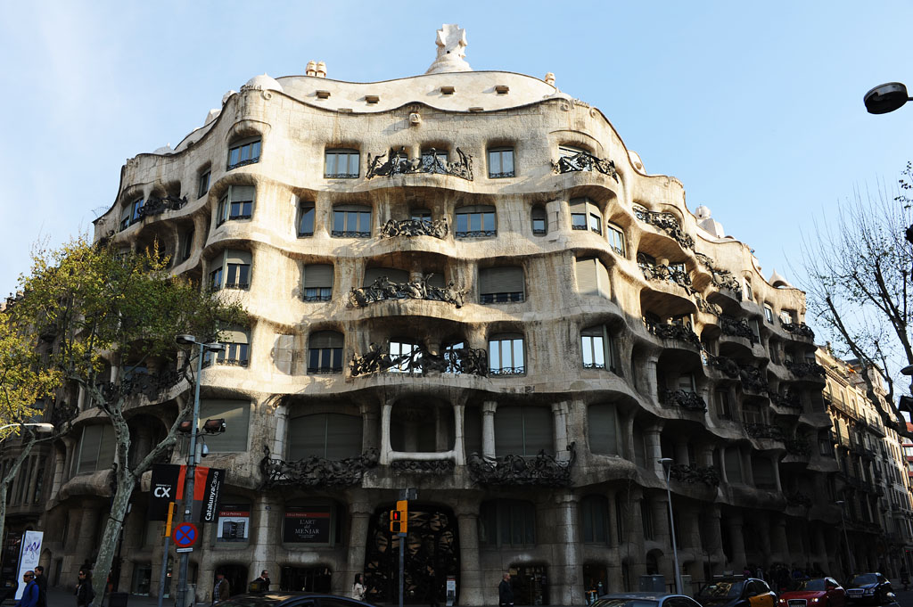 카사 밀라1 (1).jpg