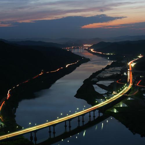 금강 지류입니다.