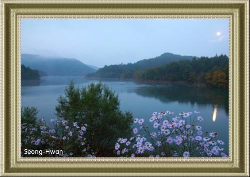 달빛 아침의 호수