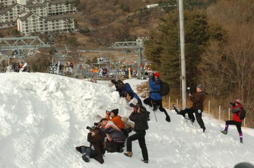 사진 찍는 사람들...