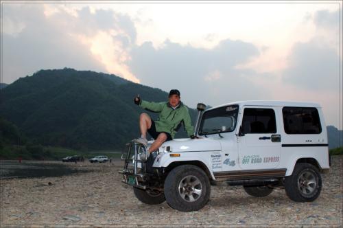 백마와 그의 애마..