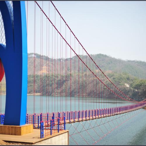 천장호 출렁다리