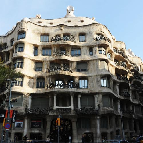 카사 밀라(바르셀로나)