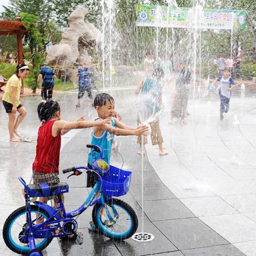 도심 속의 물놀이
