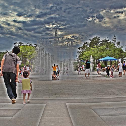 아들놈과 늦둥이딸의 뒷모습