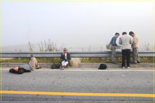 새벽 작전회의중