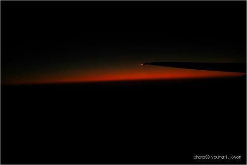 비행기에서 맞은 일출景