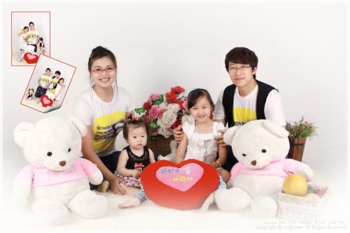 우리 가족이예요!! ^^