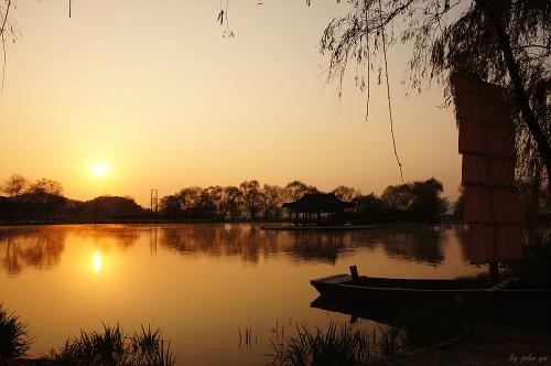 아침 궁남지의 매력