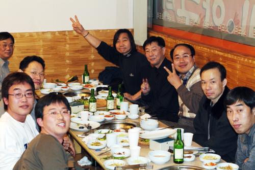 전시회 열고나서