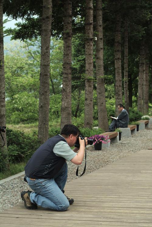 서로 다른 것을 보다
