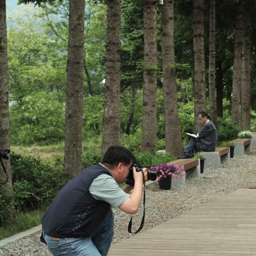 서로 다른 것을 보다