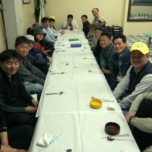 저녁식사를 기다리며