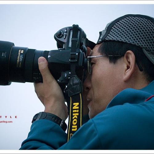 한번 잡은것은 절대 놓치지 않는다...