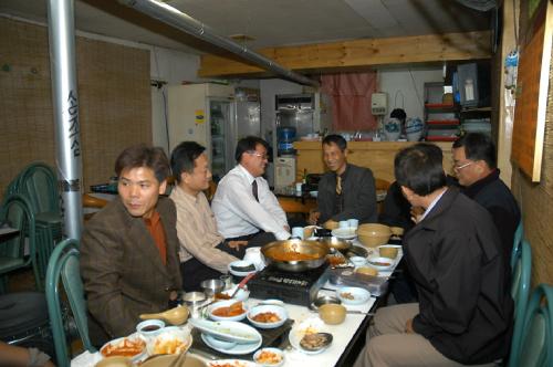 마시기 위한 목마름...이야기하고픈 목마름에 아주 소박한 작은 번개 모습