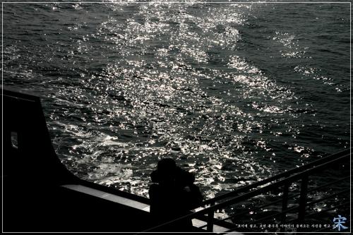 회장님의 실루엣