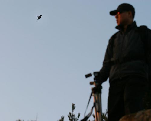 정상에 선 남자.