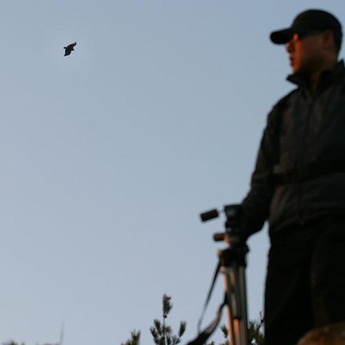 정상에 선 남자.