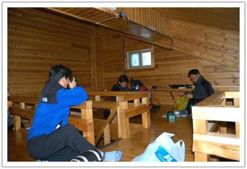 벽소령 대피소에서 휴식중.