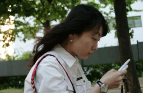 흩날리는 모습을 찍고 싶었습니다.