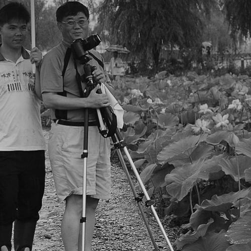 수줍어 하시는 *-_-*