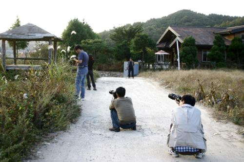 자세도 제멋대로..