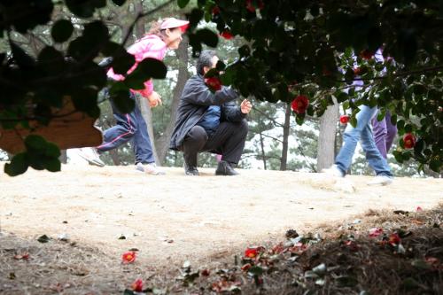 부러우면 진다는...