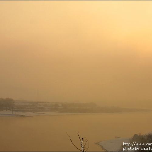 안개속에 잠긴 대청호..